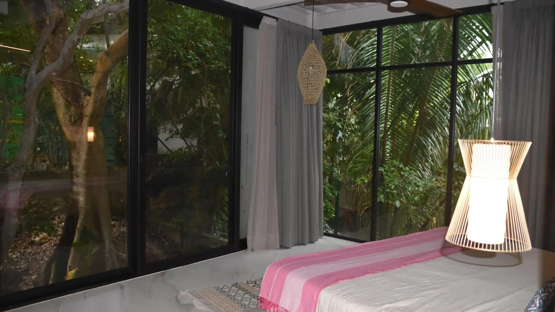 Exclusiva Y Hermosa Residencia Nueva Cerca Del Mar Playa del Carmen Mexico